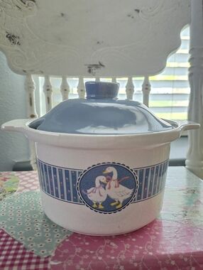 Vintage Goose Geese Ribbons Soup Tureen Serving Dish Country